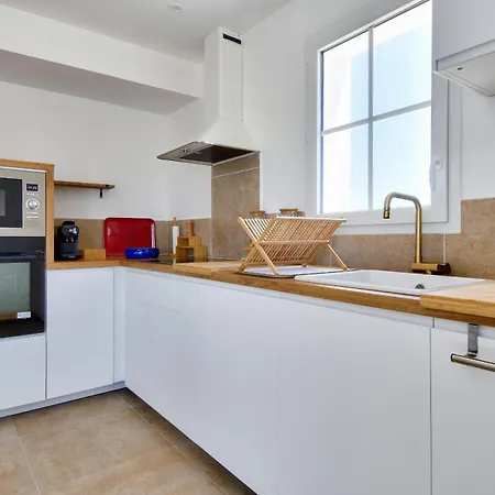 Maison 6 Pers, Jardin & Clim, A Pied Semesterbostad *