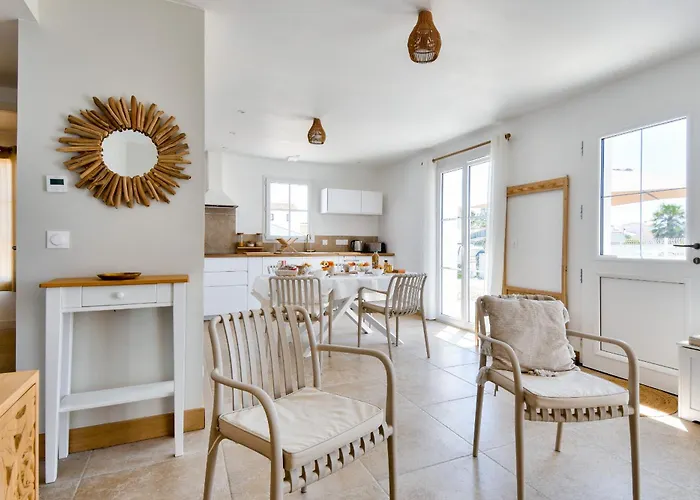 700 M De La - Jardin - Maison Pour 6